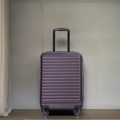 20" Carry On Luggage Lightweight Suitcase, Spinner Wheels